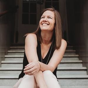 Meet your Posher, Denise